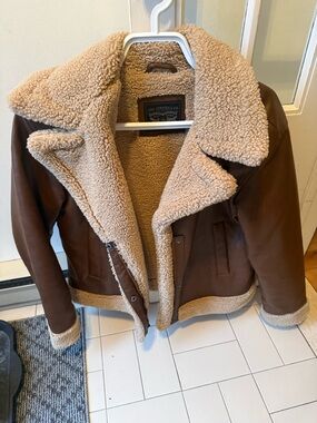 Levi's Brown Bomber Jacket with Cream Sherpa Lining